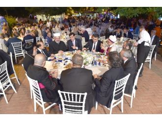 Semavi dinin temsilcileri Ramazan’ın ilk gününde buluştu