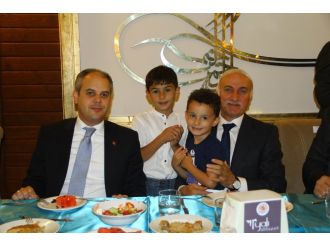 Bakan Kılıç şehit yakınlarıyla iftar açtı