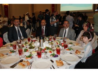 Bakan Işık şehit aileleriyle buluştu