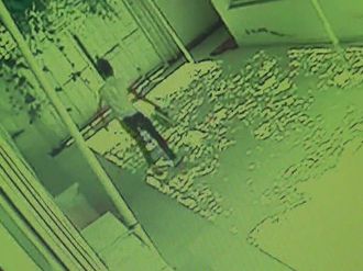 Ayakkabı hırsızları kamerada