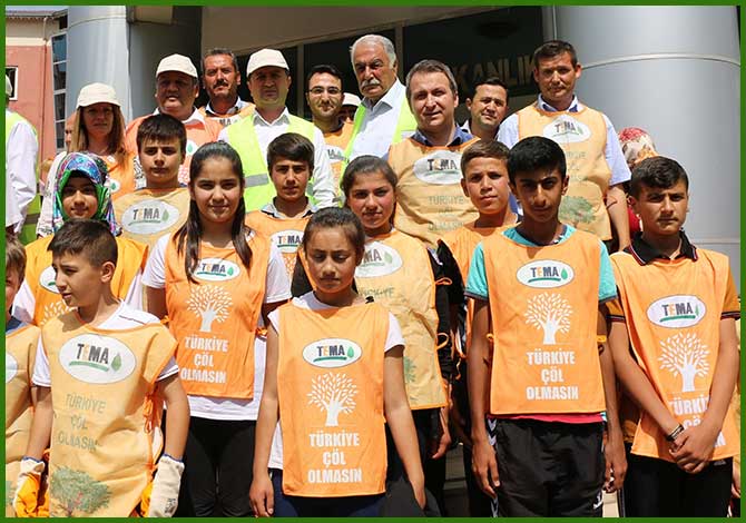 Belediye ve Tema'dan Temizlik etkinliği düzenlendi