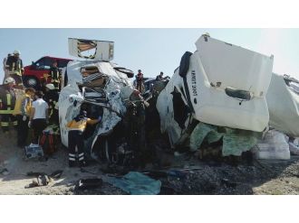 Konya’da korkunç kaza: 10 ölü !