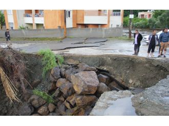 Hatay’ı sel vurdu