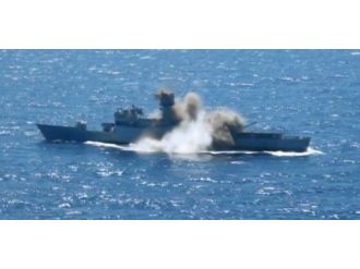 Deniz Kuvvetlerinden nefes kesen tatbikat