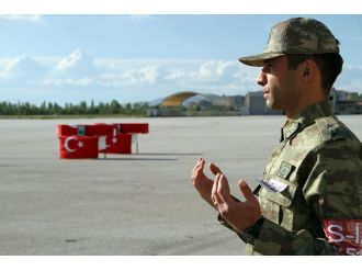 Şemdinli şehitleri memleketlerine uğurlandı