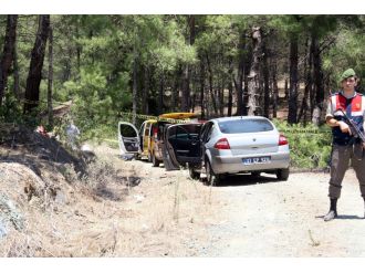Eski karısını evlendiği adamla birlikte öldürdü
