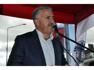 "78 milyon, bu ülkeyi böldürmedi, böldürmeyecek"