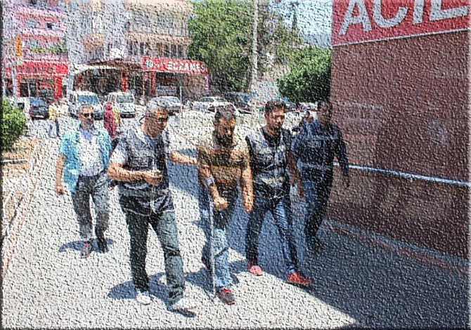 Yaşlıları Selamlaşma Bahanesiyle Soydu