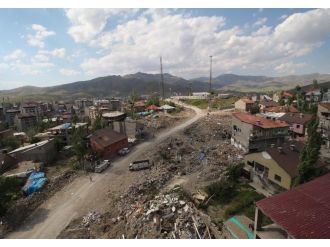 Yüksekova’da artık çukurlar kazılmayacak