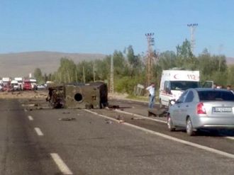 Polis aracına hain saldırı: 6 polis yaralı
