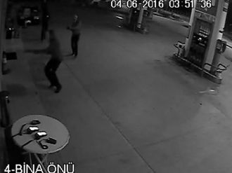 Akaryakıt istasyonunda pompalı dehşet