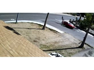 Kendisini bıçaklayan sevgilisini böyle ezdi