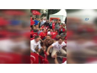 Paris’te "Bando Es Es" coşkusu