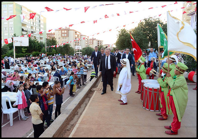 Gönül Sofrası Ayser Çalık Ortaokuluna Kuruldu