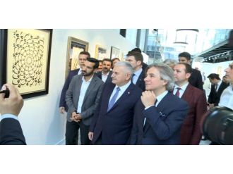 Başbakan Beyoğlu Belediyesini ziyaret etti