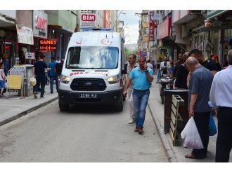 Kardeşine kızdı, ağabeyini bıçakladı