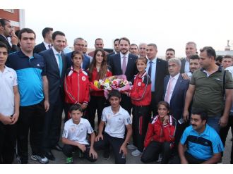 Bakan Albayrak Batman’da iftara katıldı