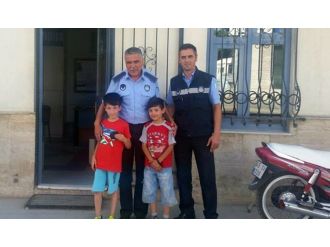 İlkokul öğrencilerinden alkışlanacak davranış