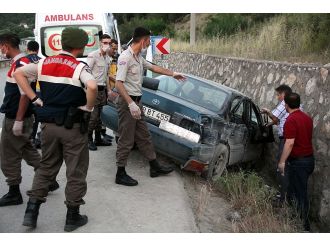 İftar yolunda kaza: 1 ölü, 4 yaralı