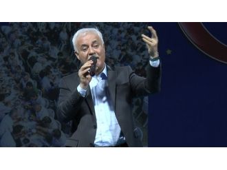 Fatih Terim’e hakaret edenlere ateş püskürdü