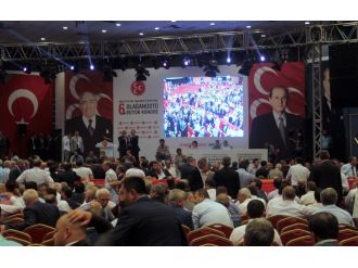 Kurultay 752 delegenin katılımıyla başladı