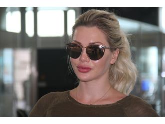 Barbie bebek Pixee Fox ülkesine döndü