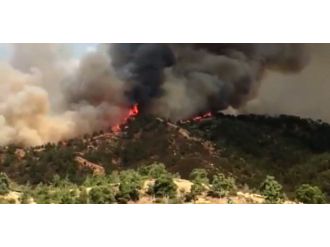 İtfaiye aracı devrildi: 2 ölü