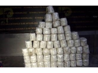 İstanbul’da uyuşturucu operasyonu kamerada