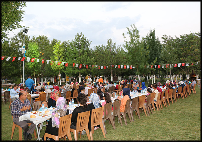 “Gönüllerine Umut Olmak İstedik”