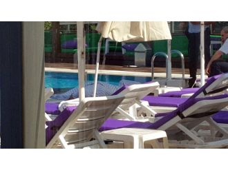 Ölüm havuzda yakaladı