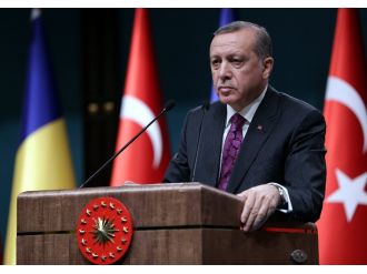 Cumhurbaşkanı Erdoğan Erol Evgin’i topa tuttu