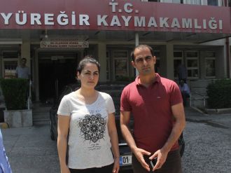 Soyadını değiştirmek için başvurdu