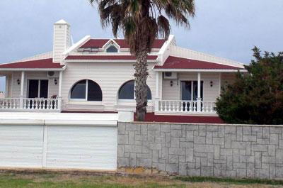 Hülya Avşar, Yavuz Bingöl’ü ev’lendirdi