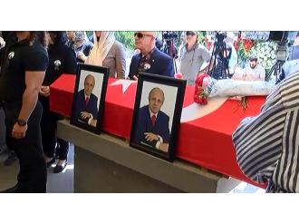 Yaşar Nuri Öztürk son yolculuğuna uğurlanıyor