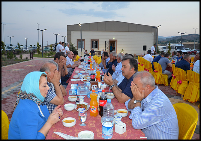Türkoğlu ‘OSB’ İftar Yemeği Verdi