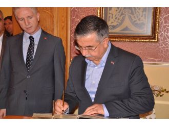 "Terör, Müslüman ülkelere yöneltilmiş bir savaş çeşididir"