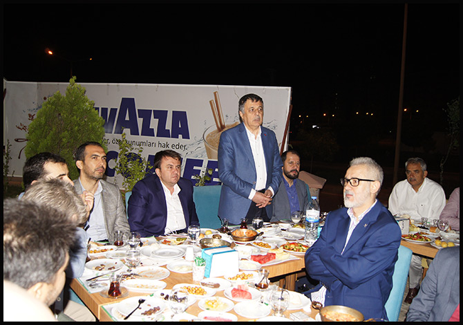 “Siyaset Nöbet Değiştirme Sanatıdır”