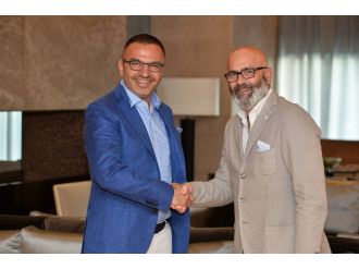 DeFacto ve C&A’in Türkiye mağazalarını devralıyor