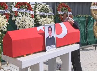 Kahraman muhafaza memuruna gözüyaşlı veda