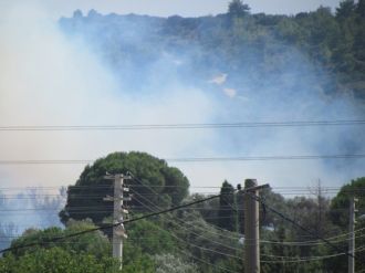 Çeşme’de korkutan yangın