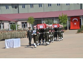 Derik şehitleri memleketlerine uğurlandı