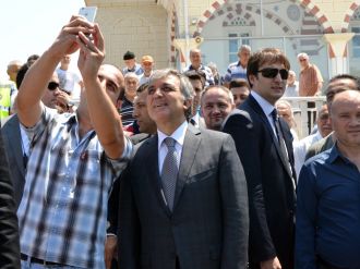 Abdullah Gül’e yoğun ilgi