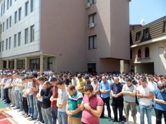 Kosova’dan Türkiye için dua