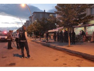 Çay ocağını bıçaklarla bastılar: 7 yaralı