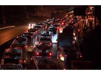 Büyük İstanbul Otogarı’nda yoğunluk çileye dönüştü