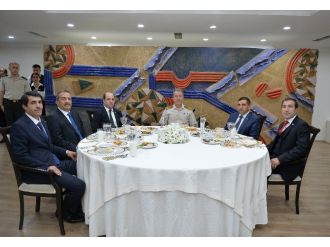 Orgeneral Akar koruculara iftar verdi