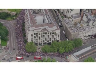 İngiltere’de AB yanlılarından protesto