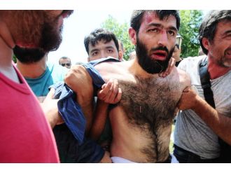 Camide canlı bomba paniğine neden olan şahıs tutuklandı