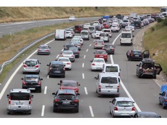 TEM’de 20 kilometrelik araç kuyruğu