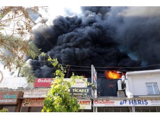 Antalya’da 10 iş yeri kül oldu